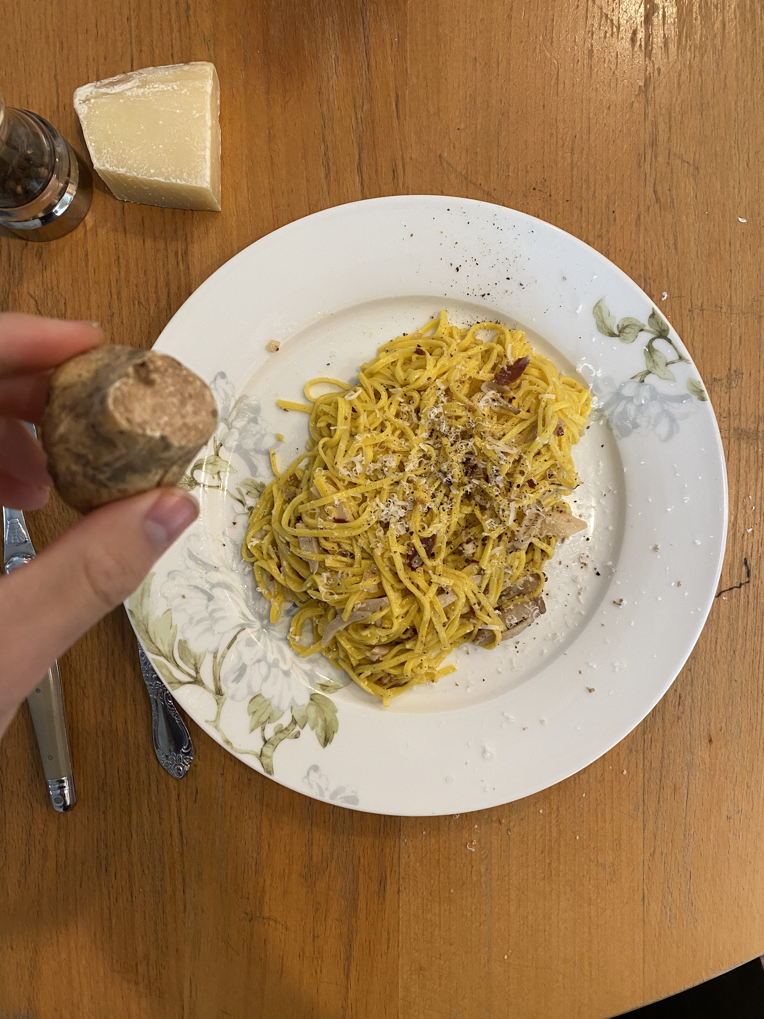 Figure 1: White truffle imported from Italy.